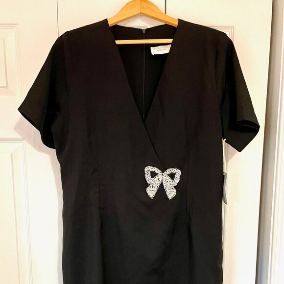 Tuckernuck x Hyacinth House - Beaded Bow Black Wrap Mini Dress – XL - Picture 3 of 6